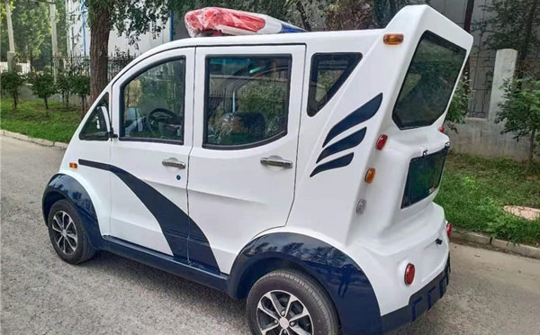 洛浦警用巡逻车